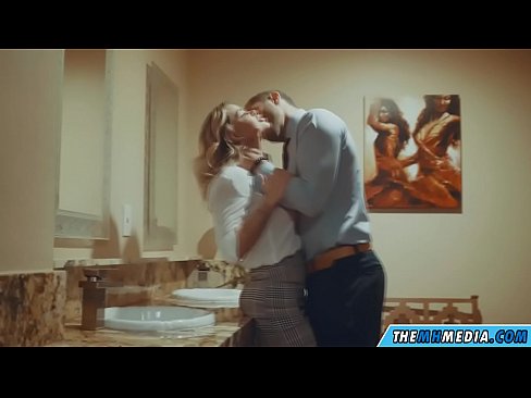 ❤️ Rehefa mamitaka anao ao amin'ny trano fidiovana ho an'ny besinimaro ny blonde be busty ️ Anal vidéo amin'ny mg.amourpassionfever.ru ﹏